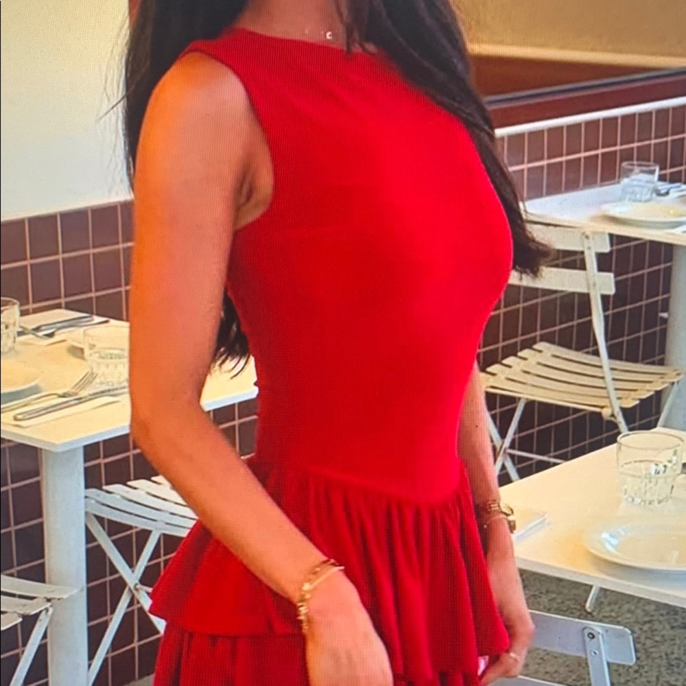 Sleek Red Sleeveless Peplum Dress